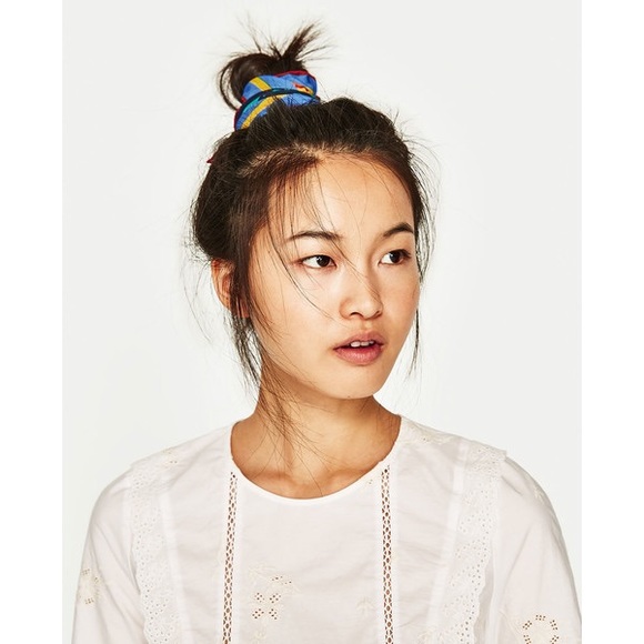 NWT Zara White Eyelet And Embroidered Blouse - Picture 3 of 6